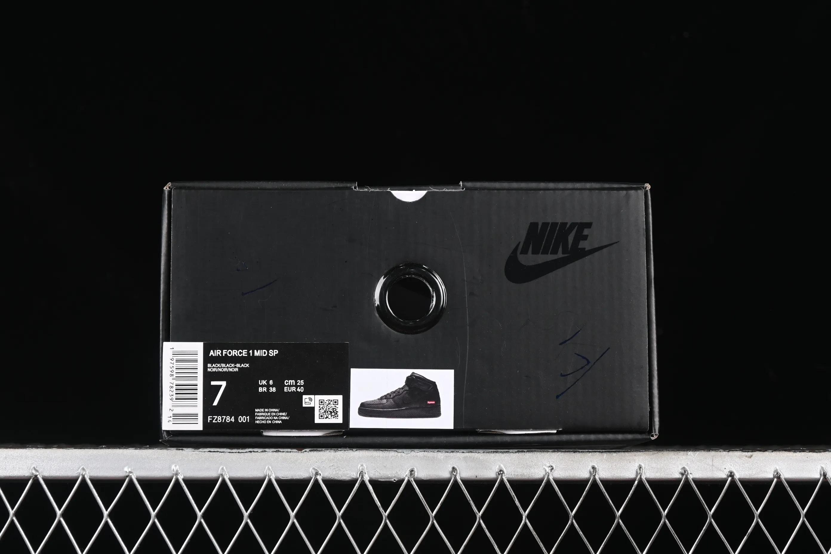 All categories Nk Air Force 1 Air Force series Nk Air Force 1 Mid Air Force mid-top Supreme x Nk Air Force 1 Mid joint model Air Force One mid-top casual sneakers FZ8784-001